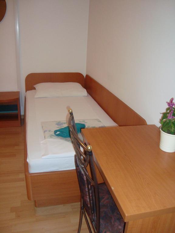 Guesthouse Koprivec Λιουμπλιάνα Εξωτερικό φωτογραφία